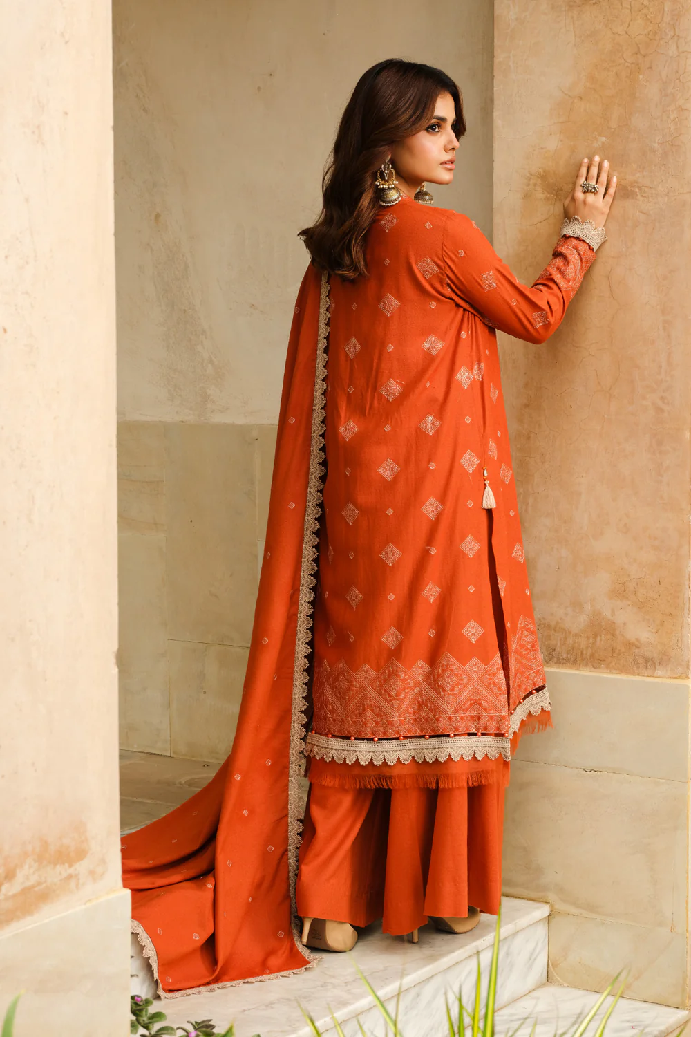 Bareeze 3pc Lawn Karandi Bareeze 3pc Lawn Karandi
